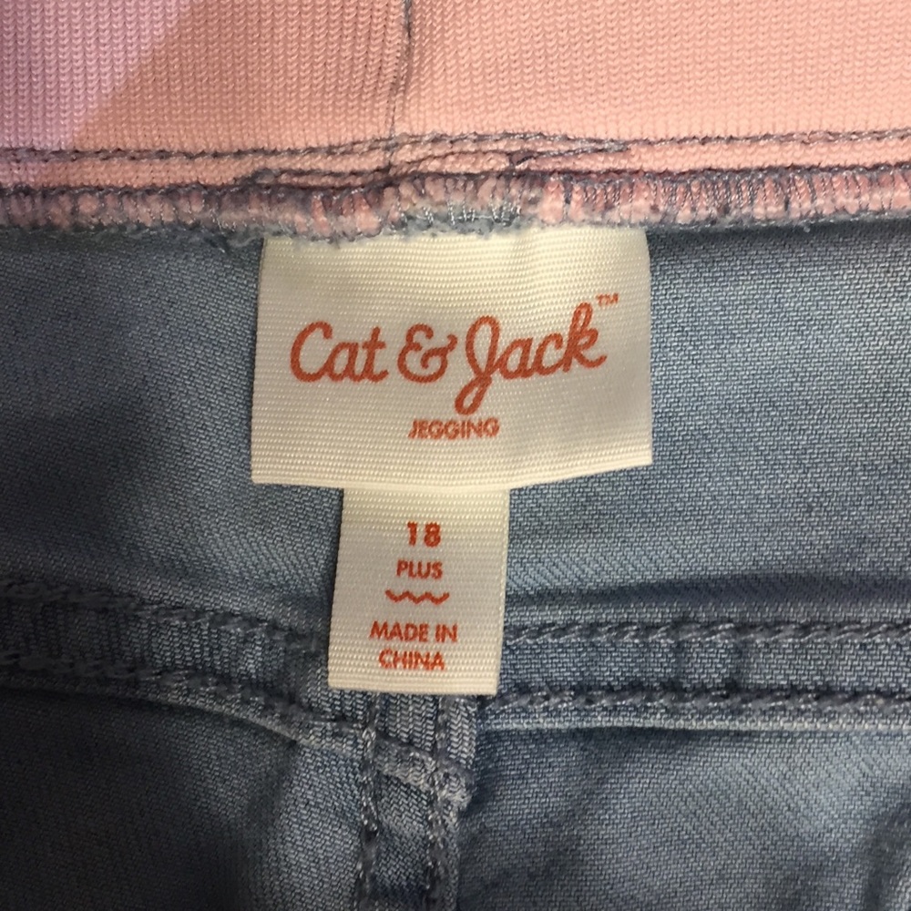 Cat & Jack | Cute Kitten Patch Light Wash Jeggings - Picture 7 of 8